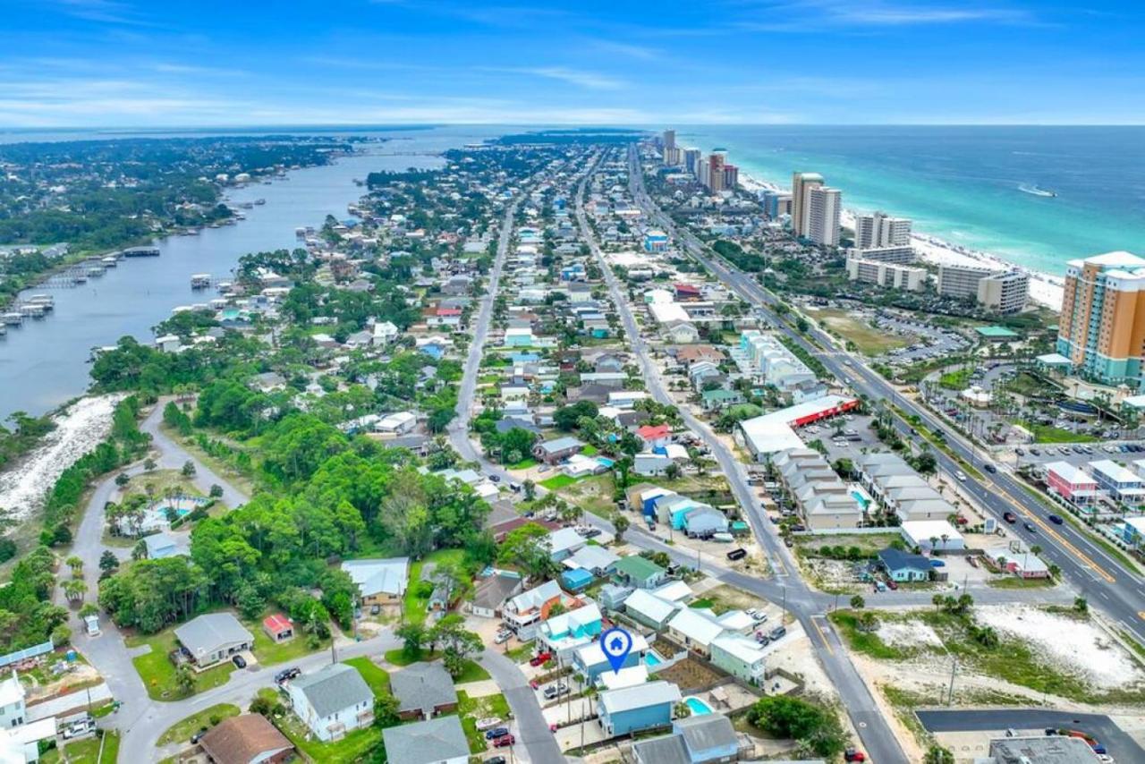 Holiday home Stylish With Loft On East End Of Pcb Just Half Mile To