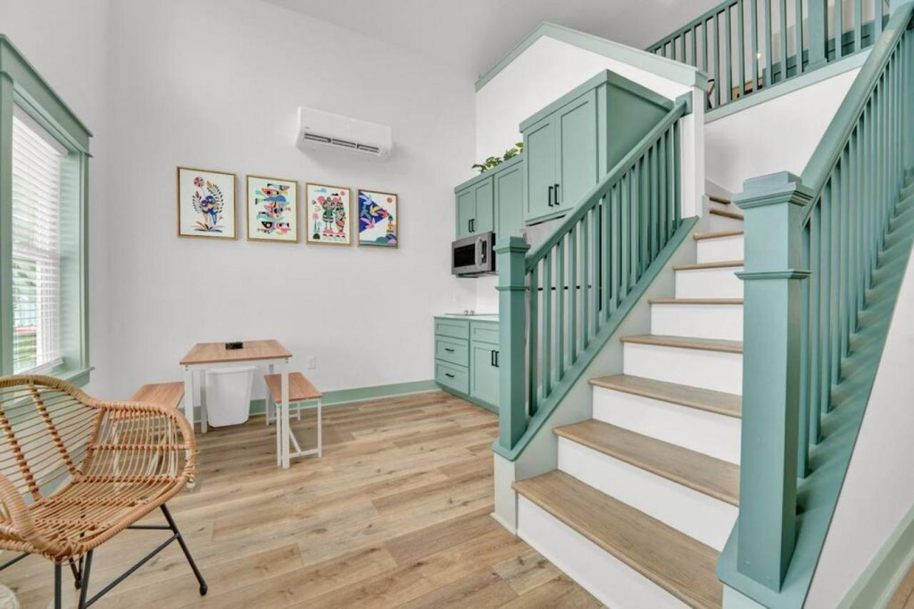 Stylish With Loft On East End Of Pcb Just Half Mile To Holiday home *