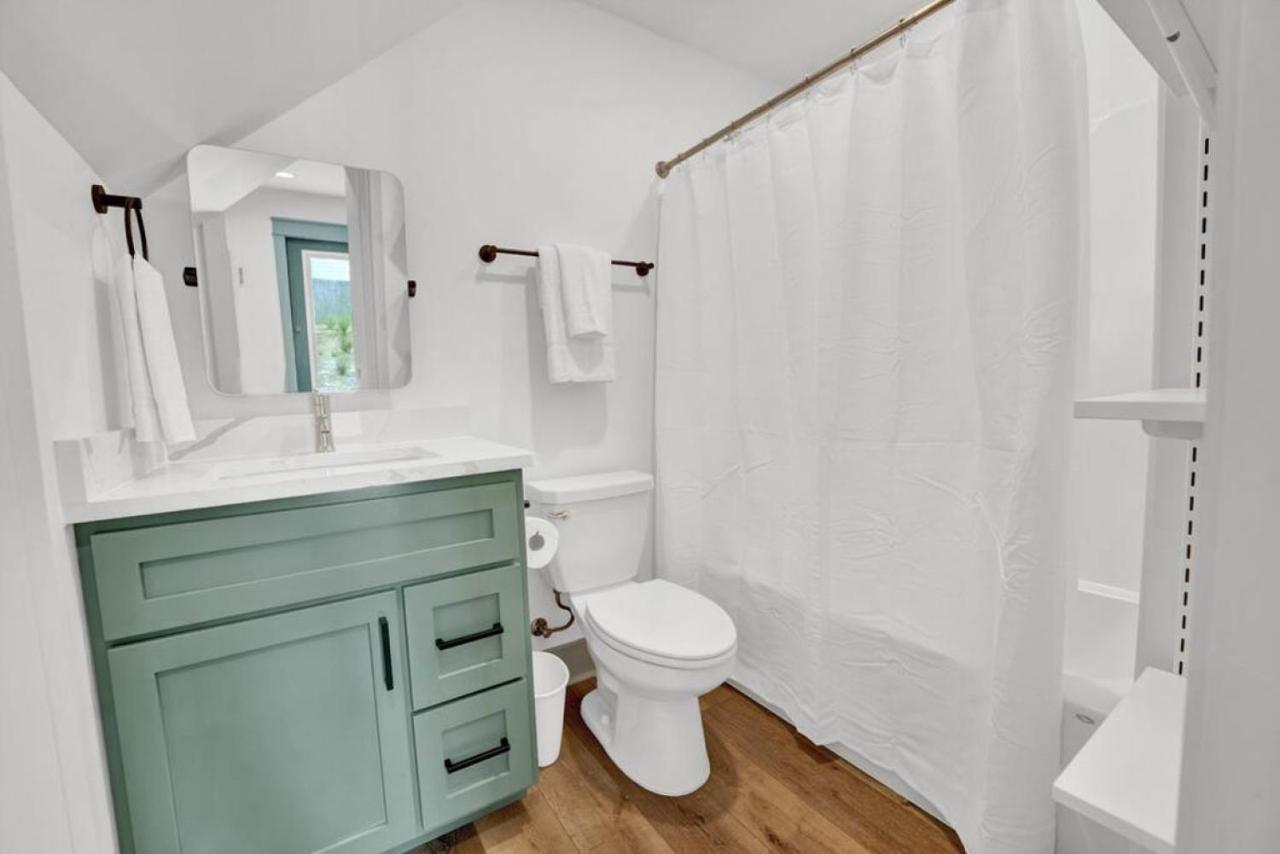 Stylish With Loft On East End Of Pcb Just Half Mile To Holiday home *