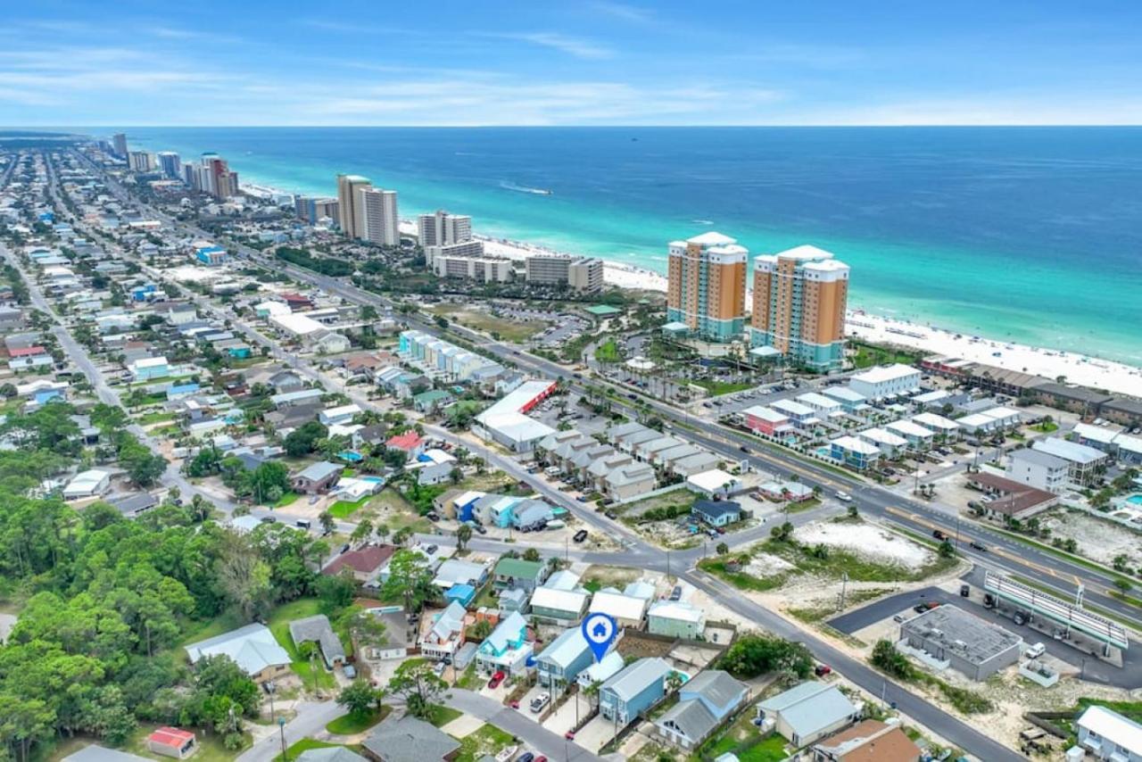 Stylish With Loft On East End Of Pcb Just Half Mile To Holiday home *